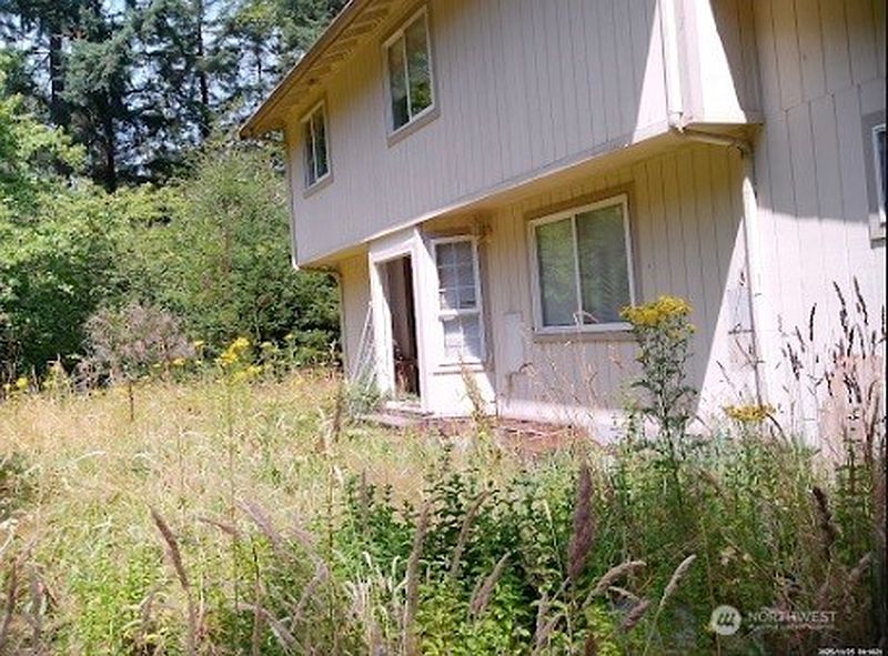 3rd image of 32120 71st Avenue S