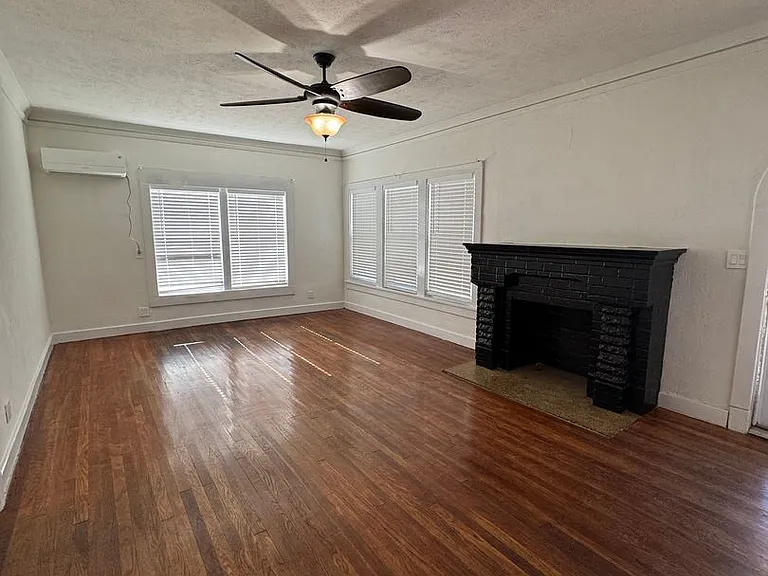 3205 S Tyler St — Photo 5