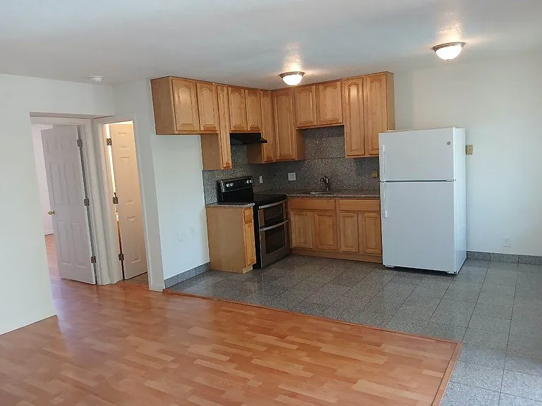 126 E Jamestown St #221 — Photo 5