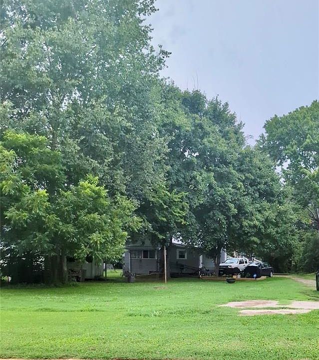 2nd image of 1007 Catlin St
