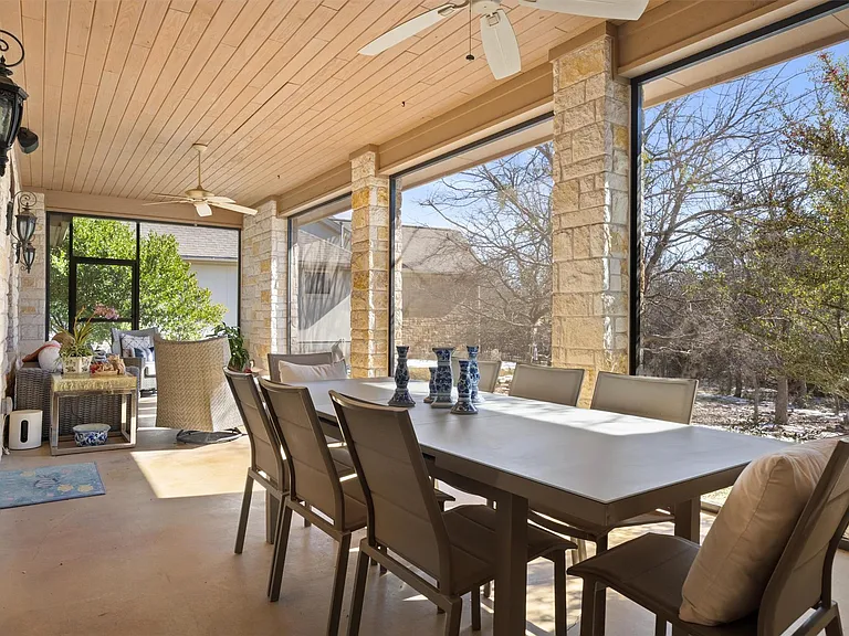 203 Pristine Ln — Photo 31