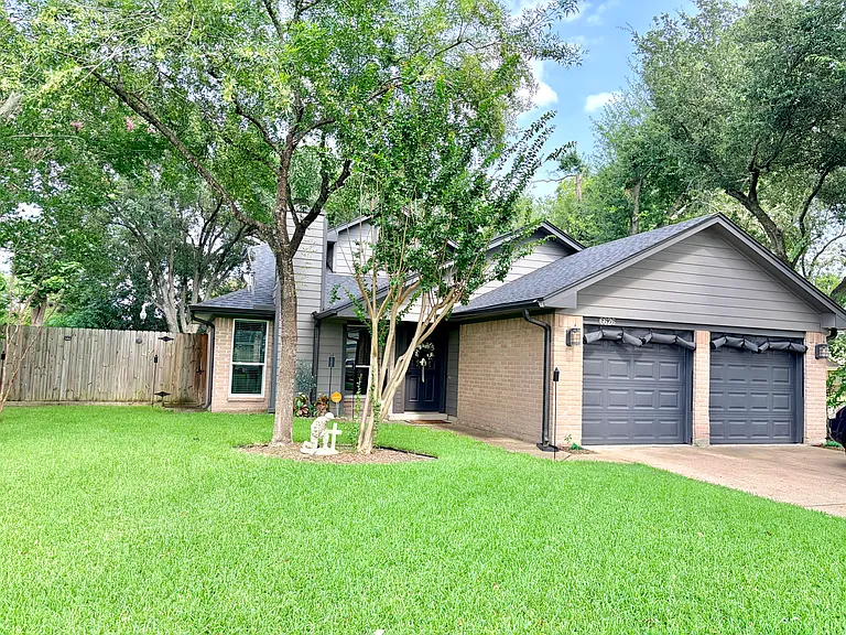 6626 New World Dr — Photo 1