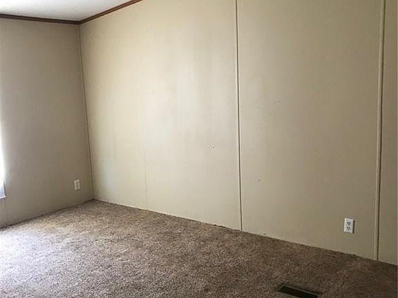 4th image of 123 Horseshoe Dr