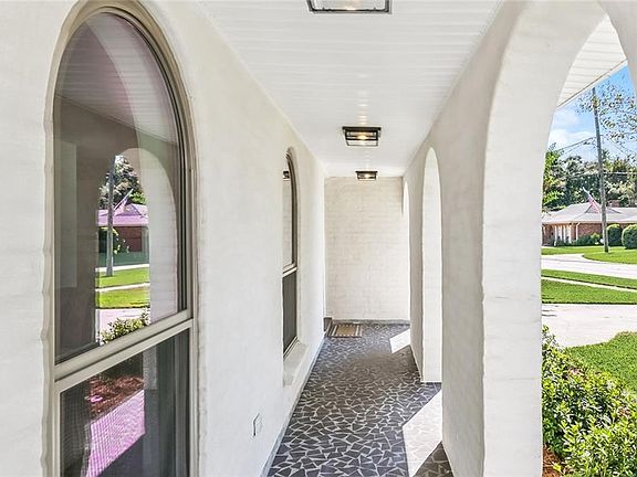 2nd image of 5041 Burke Dr