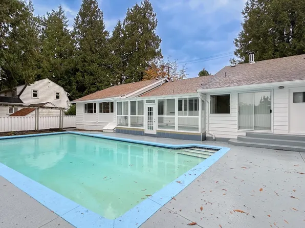 3522 SW Marine Dr, Vancouver, BC V6N 3Z2