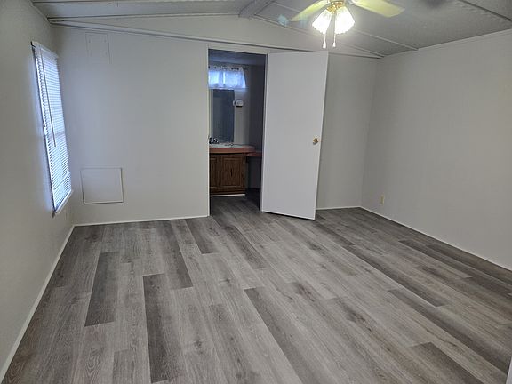 4th image of 115 NE 77th St