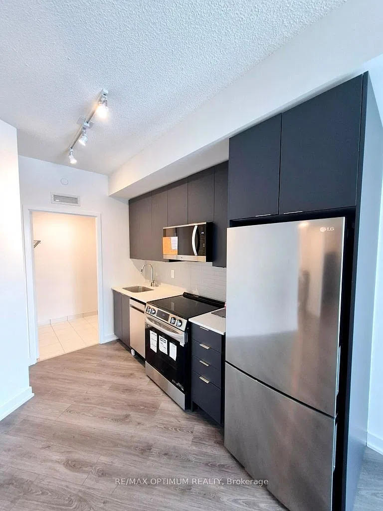 225 Malta Ave — Photo 3
