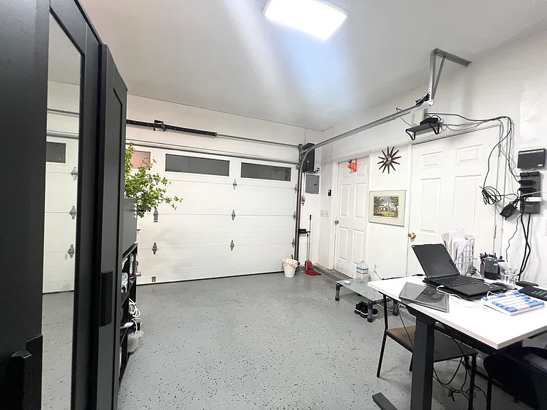 152 N 34th St #1 — Photo 10