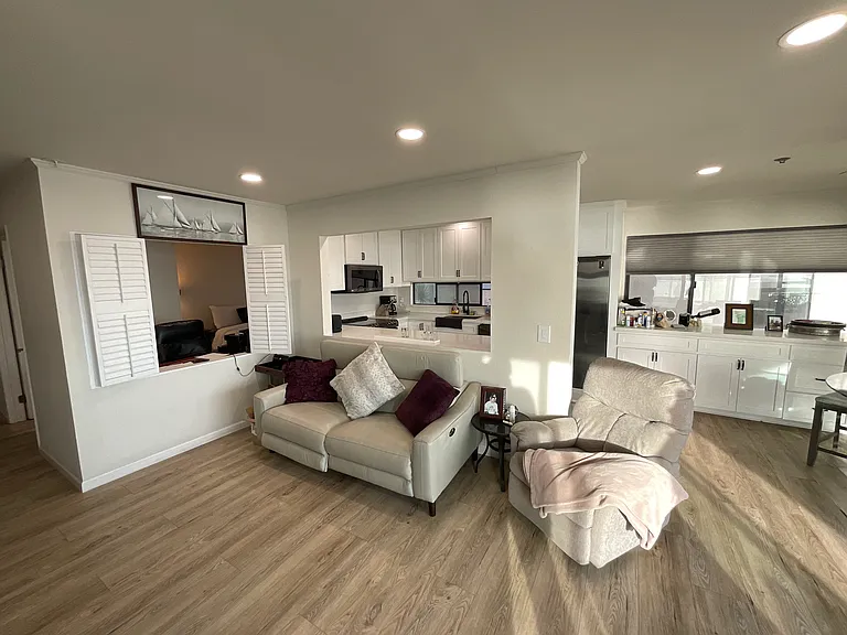 1235 Parker Pl #2M — Photo 11