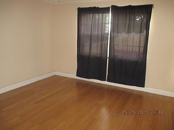 4th image of 2400 W 54th Pl #00