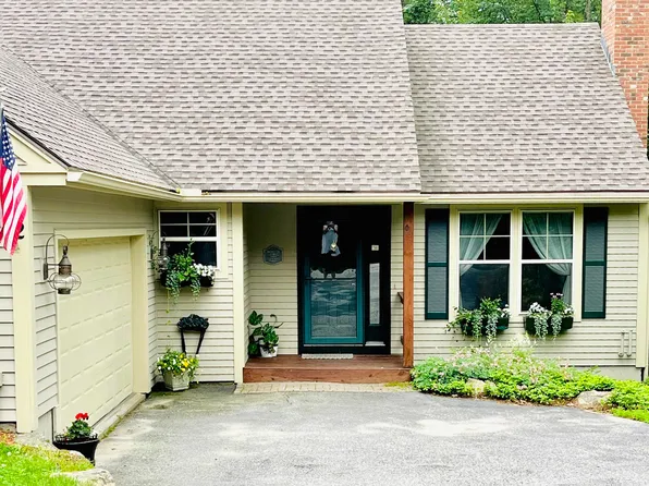 82 Fenwood Drive, New London, NH 03257