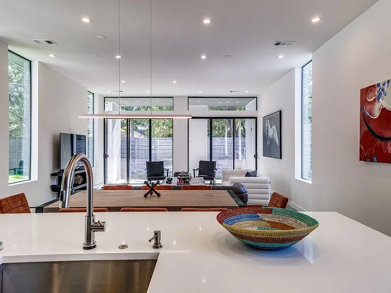 3860 Highgrove Dr — Photo 17