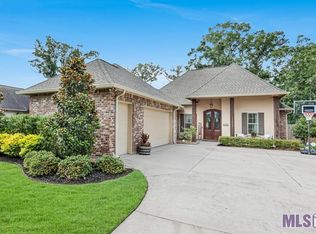 37441 Whispering Hollow Ave, Prairieville, LA 70769