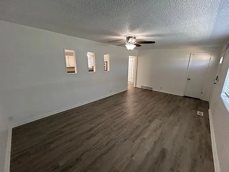 3597 S 6505 W — Photo 2