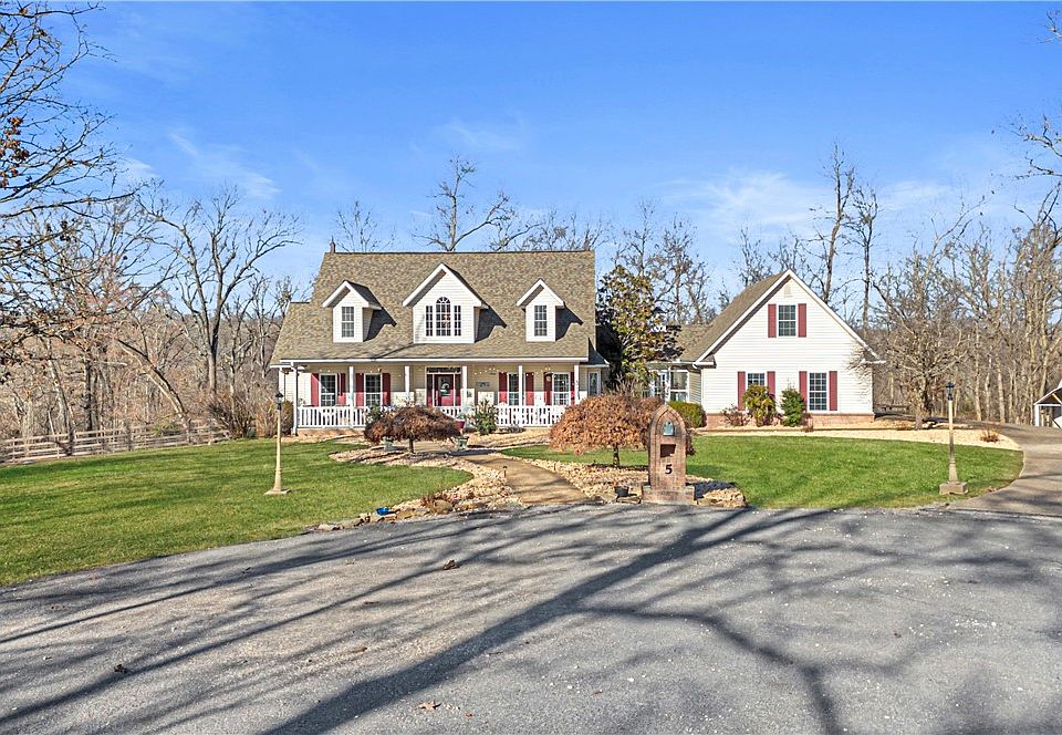 1st image of 5 Branderburg Ln