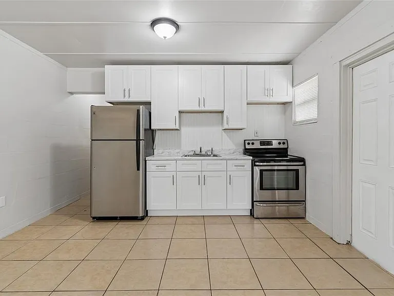 9801 N 11th St #A — Photo 11