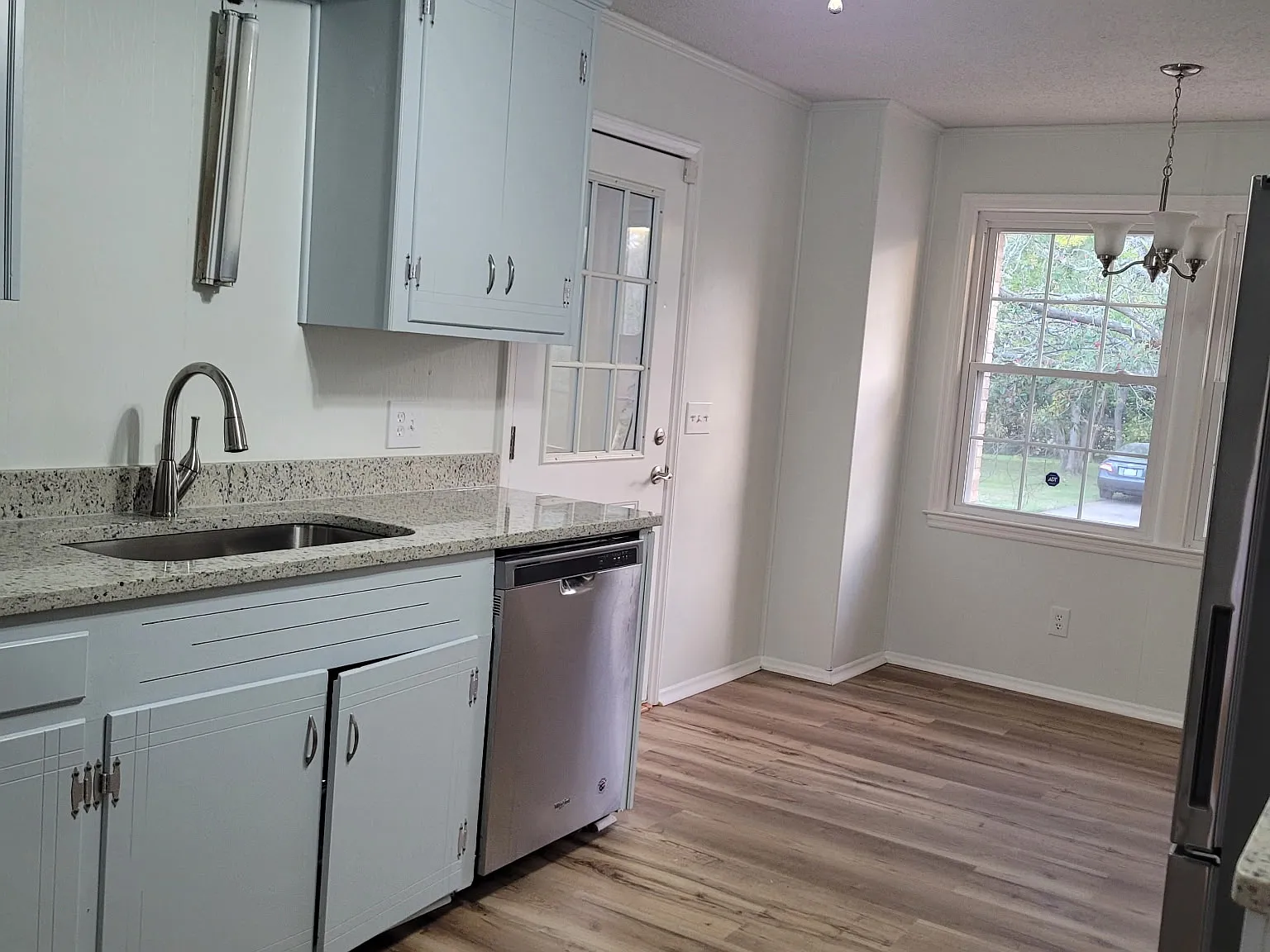 3 bed, 1922 sqft, $1,850 — Photo 4
