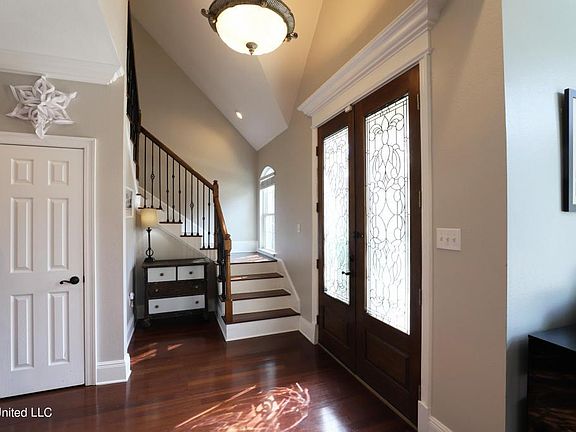 4th image of 2408 Cherrywood Pl