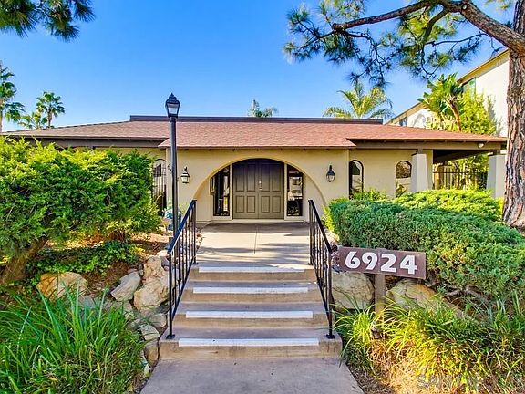 2nd image of 6924 Hyde Park Dr Unit 306