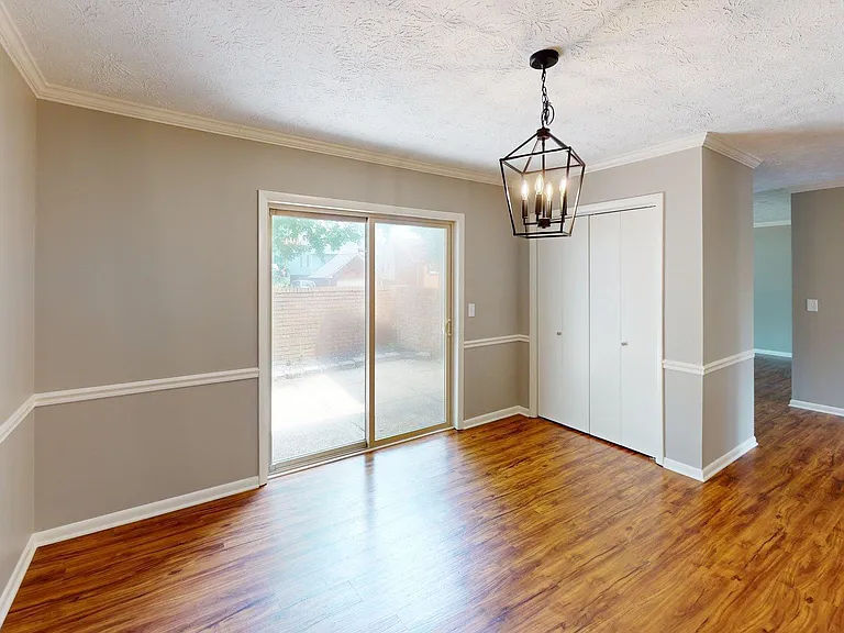 2140 Fort Harrods Dr #7 — Photo 16