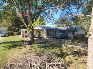 9738 Kennett Sq NE, Bolivar, OH 44612