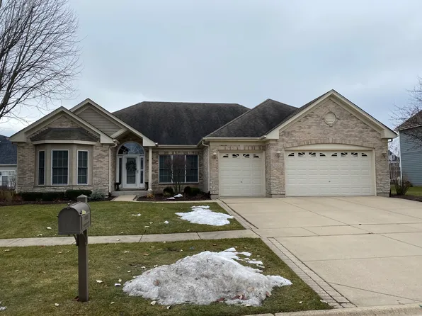 39W849 N Hathaway Ln, Geneva, IL 60134