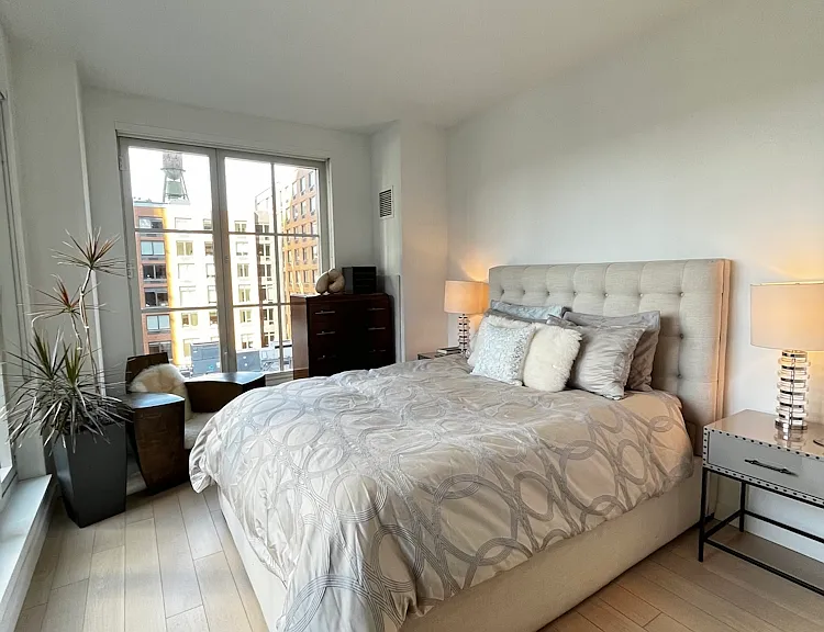 535 W 43rd St N #12G — Photo 4