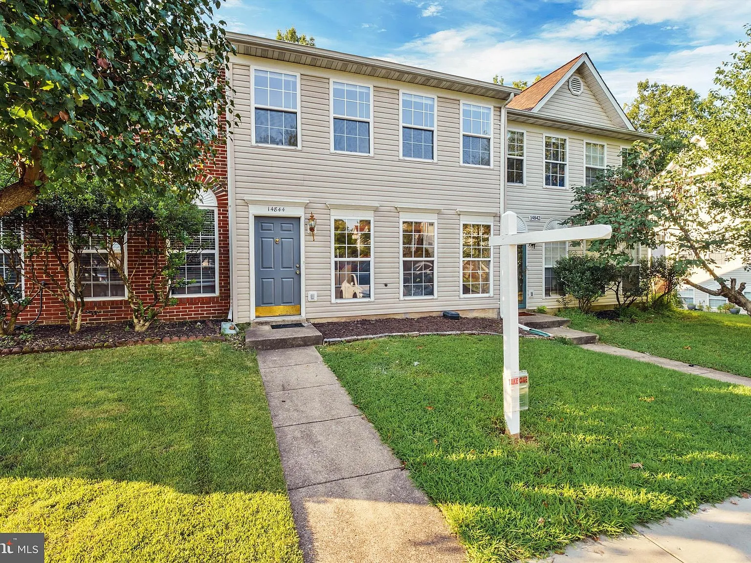 3 bed, 1.5 bath, 1200 sqft, $2,600 — Photo 3