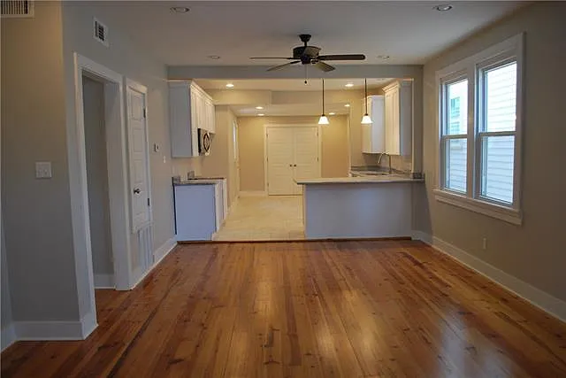 8408 Hickory St — Photo 3