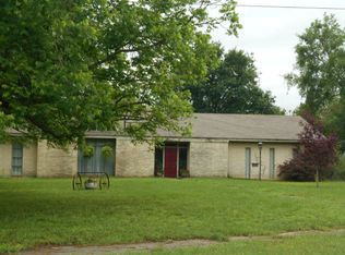 9319 N State Highway 19, Palestine, TX 75803