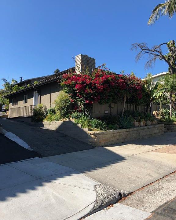 1st image of 521 E Arrellaga St APT 1