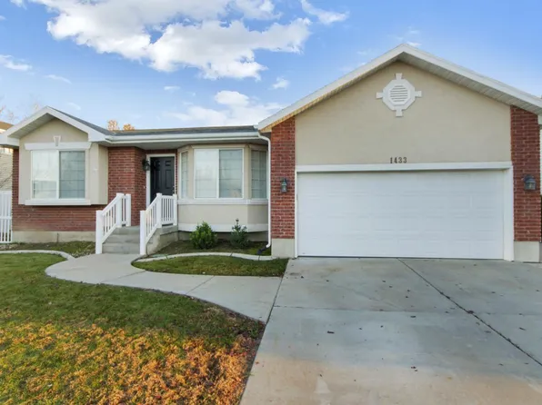 1433 W Pebblecreek Dr, Layton, UT 84041