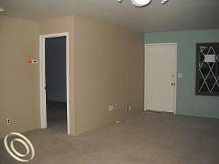 2nd image of 32817 Valley Dr
