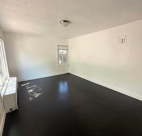 620 N 300 E — Photo 5