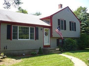 1st image of 27 Bonney Briar Dr