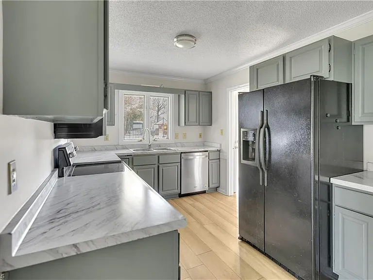 4534 Jessup Grove Rd — Photo 9
