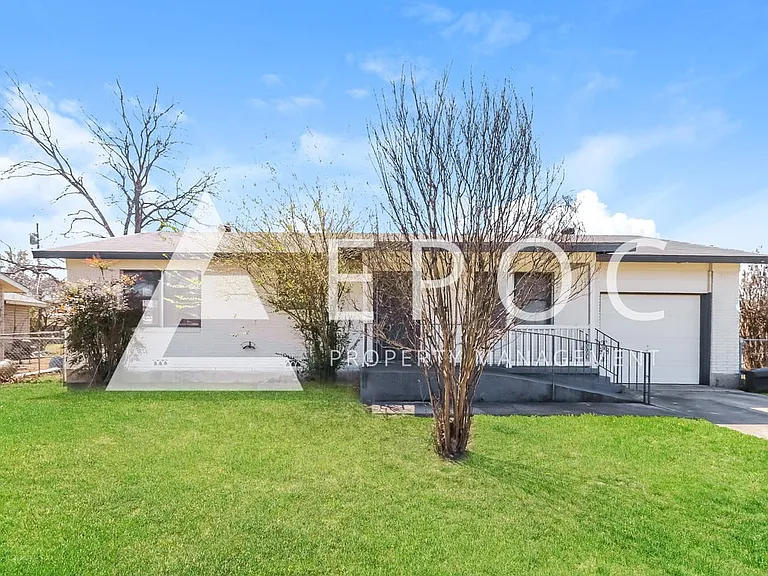 1312 Lance Loop — Photo 1
