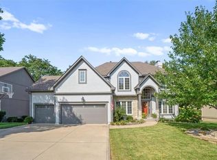 5808 NE Coral Dr, Lees Summit, MO 64064