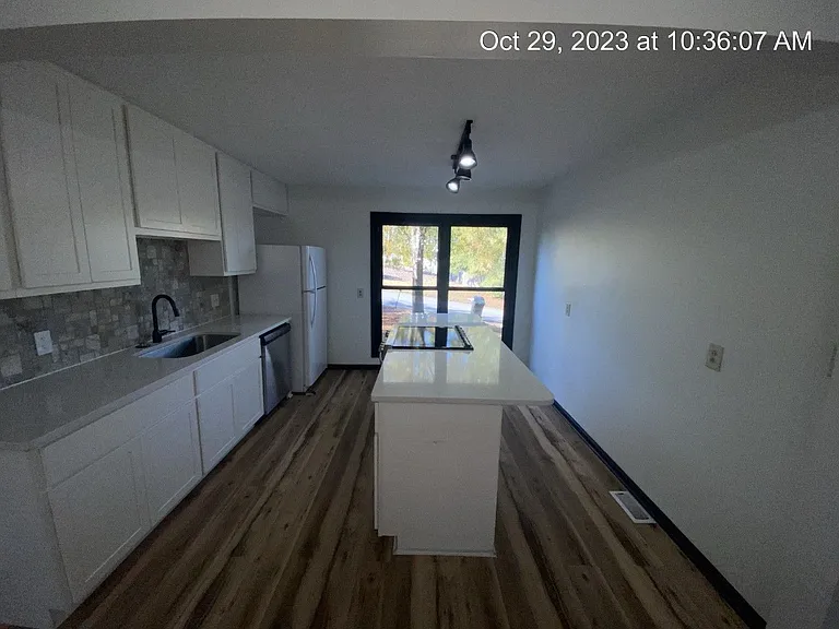 5646 Blythewood Ln — Photo 9
