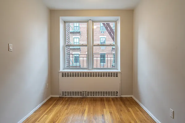 Rented by Metropolitan Equities | media 4