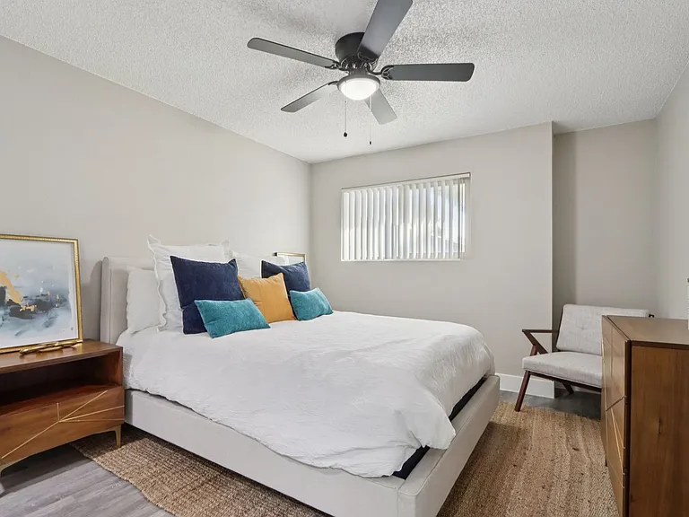Sunrise in Chandler Apartments — Photo 76