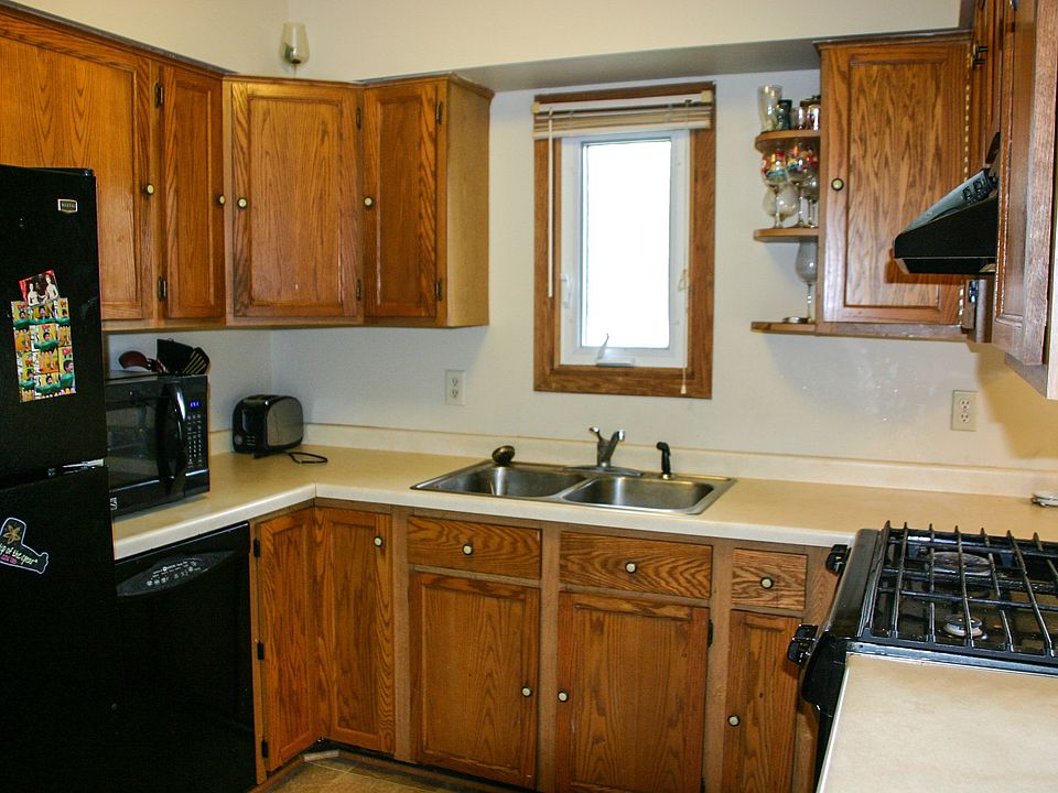 2nd image of 14707 Dominica Ct