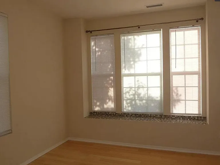 1737 Whirlaway Ct — Photo 5