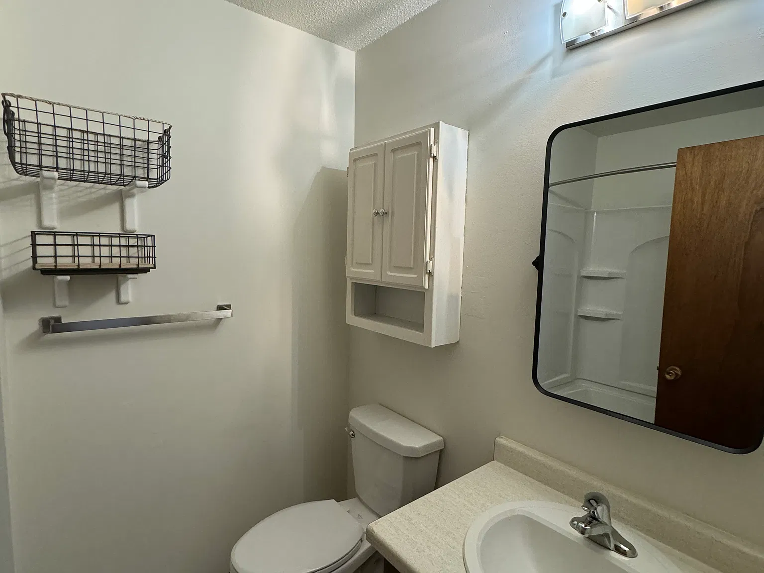 2 bed, 1.5 bath, $1,200 — Photo 4