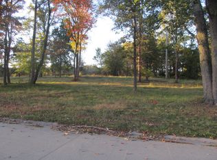 12 Windsor Pl, Mount Vernon, IL 62864