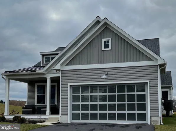 7676 Lancaster Ave Unit 120, Myerstown, PA 17067