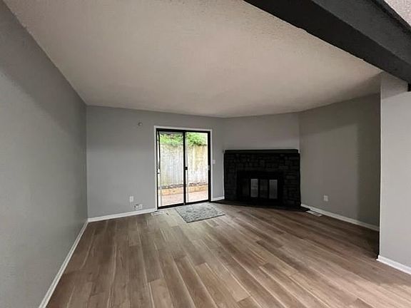 5th image of 1933 W Lawrence Ct