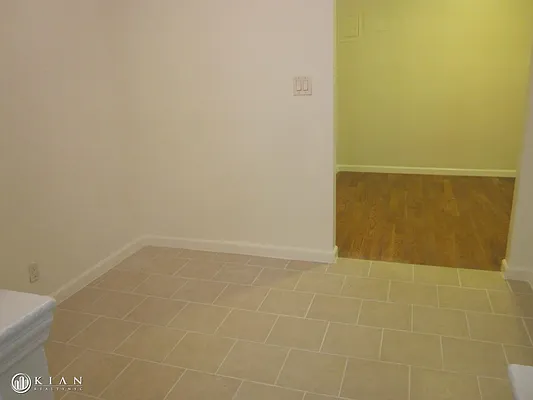 Rented by Kian Realty | media 12