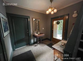 1314 SE Salmon St APT 103, Portland, OR 97214