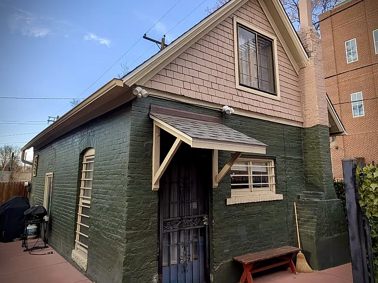 1542 1/2 N Williams St — Photo 2